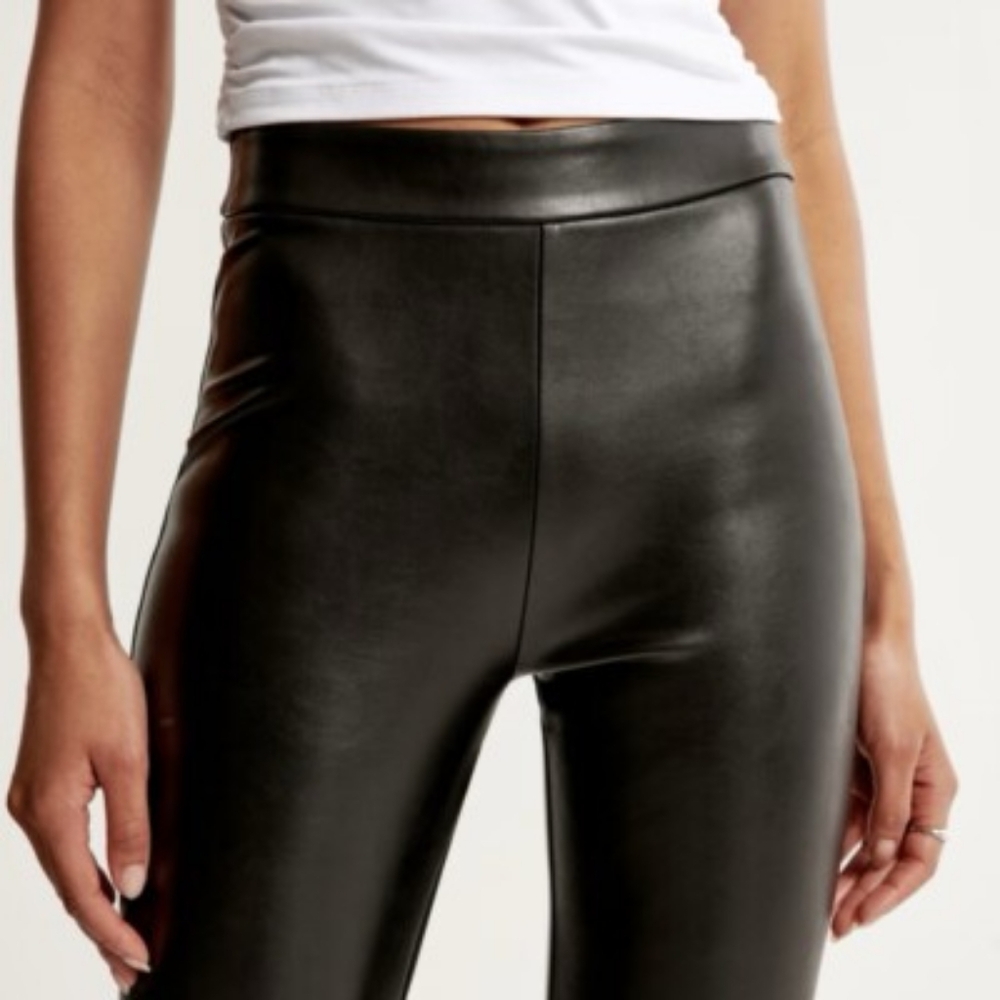 Abercombie & Fitch Faux Leather Black Legging Pants XL